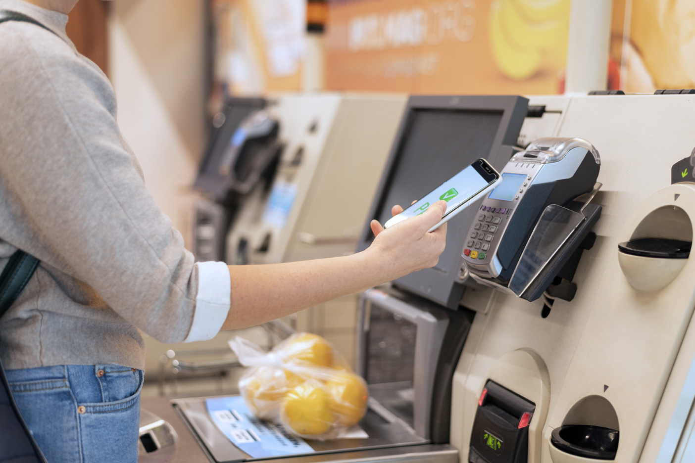 Self-Checkout vs Traditional Checkout: Which Is Right for Your Retail Business?
