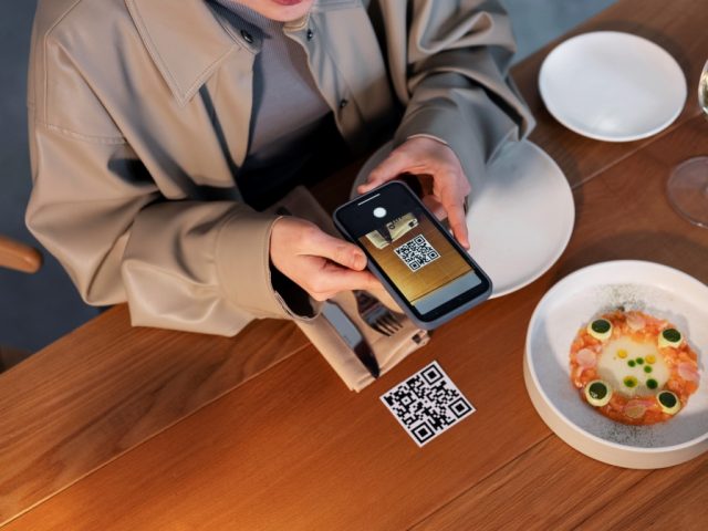 How QR Code Ordering Can Transform Table Turnover for Your Restaurant