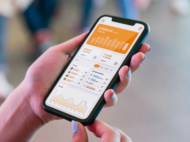 Multi-Store Retail Management: How to Control Sales, Staff, and Stock from One Dashboard